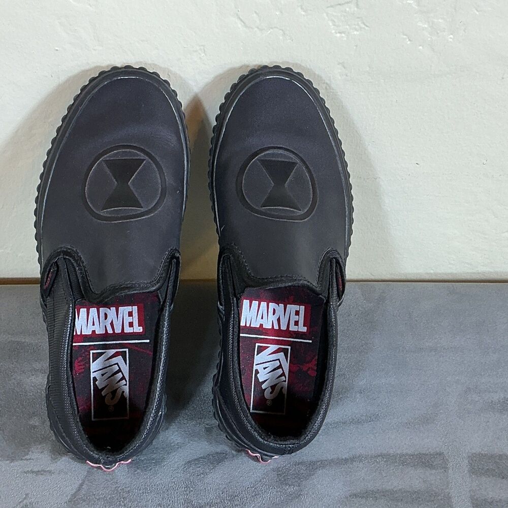 Marvel Black Widow X VANS Off The Wall Black Leather Slip On Womens 6 Mens 4.5
